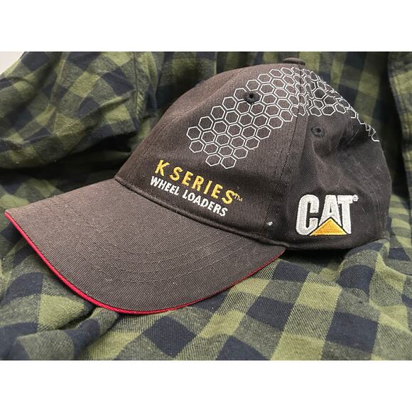 CAT K-Series Wheel Loaders Hat Adjustable Black Red Bill Industrial Trucker Cap - Picture 1 of 5